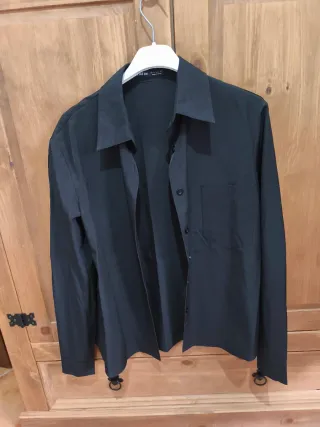 Camisa negra SHEIN talla XS