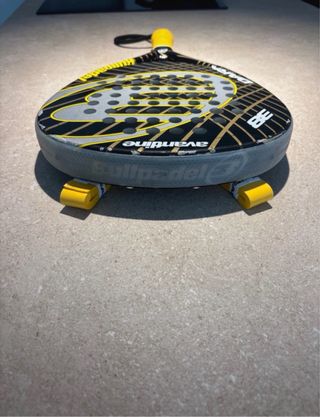 Pala Bullpadel Avantline Dark