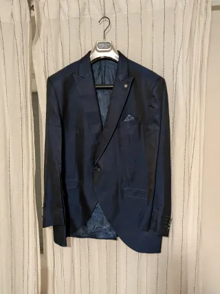 Traje de Novio Azul Marino con reflejos azulados