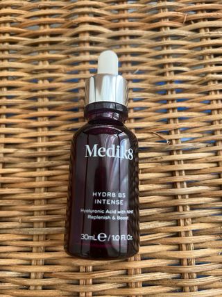 Medik8 HYDR8 B5 INTENSE Serum