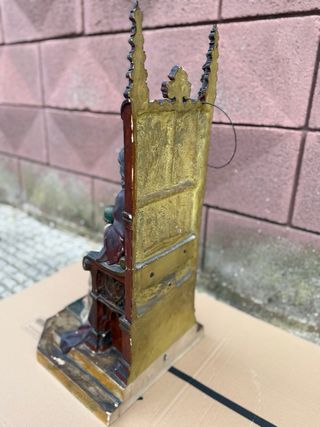 Escultura antigua de Jesucristo