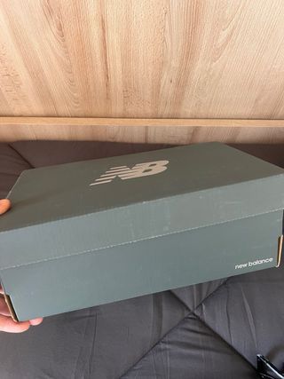 New Balance 9060 Grigio/Bianco Taglia 42 nuove