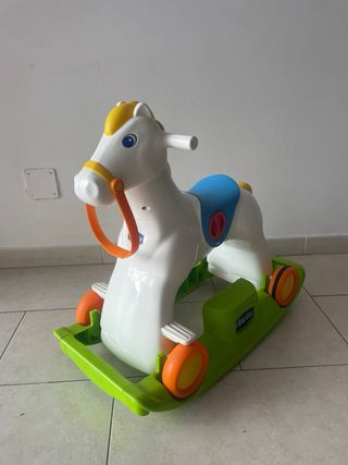 Cavallo a dondolo Chicco