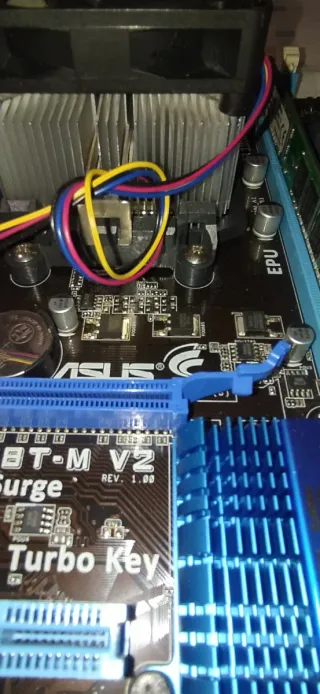 Placa Base ASUS M4N68T-M V2 + Procesador Phenom