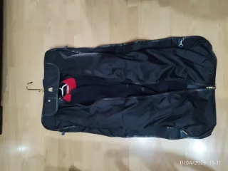 Bolsa para trajes negra