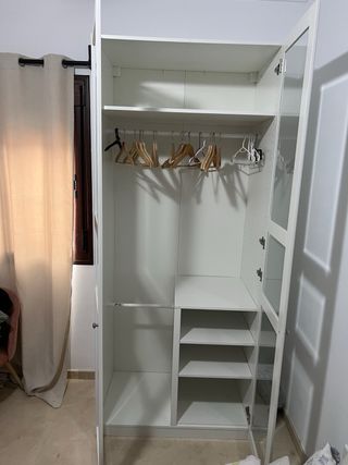 Ropero 2 puertas cristal sin uso