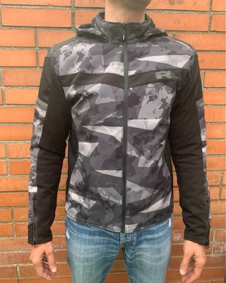 Chaqueta Richa Stealth Talla M/L