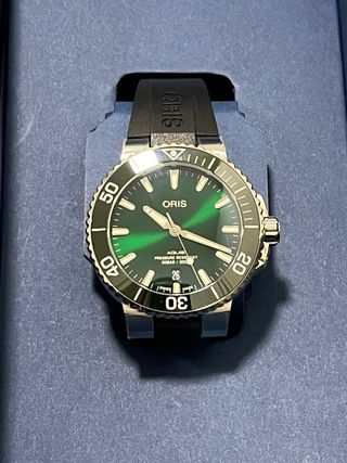 Oris Aquis Date Verde