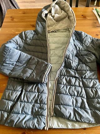 Anorak EDC Esprit azul grisáceo con capucha
