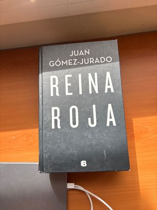 Reina Roja / Red Queen (LA TRILOGÍA REINA ROJA)...
