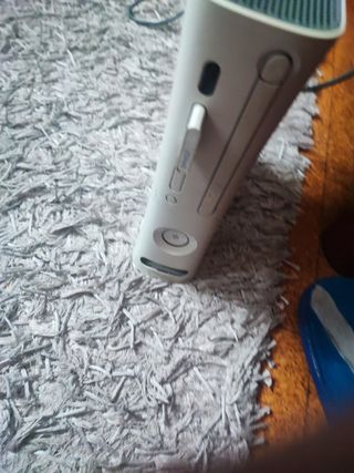Xbox 360 Microsoft Blanco con sus cables y fuente
