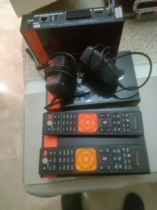 3 Descodificadores GTMEDIA + 2 Mandos