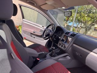 Volkswagen Golf V Look GTI