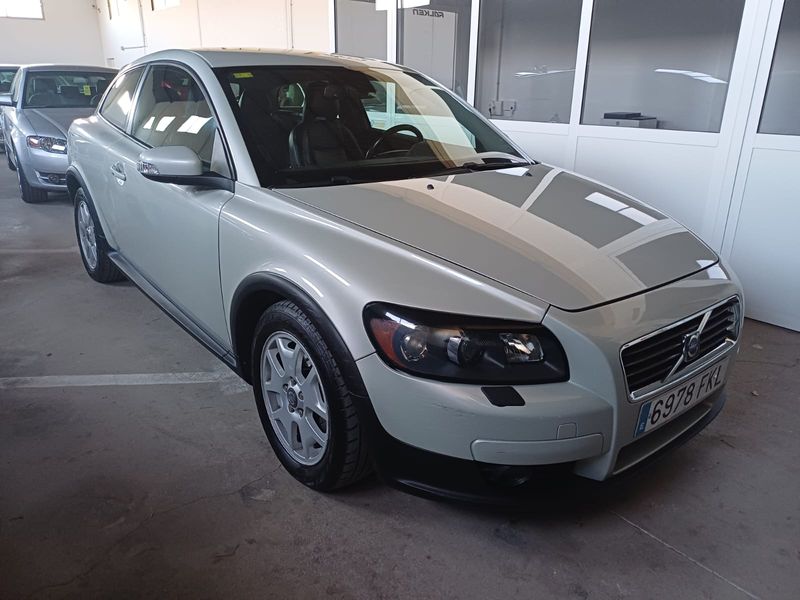 Volvo C30 2.4 D5 Summum - Automático - foto 1