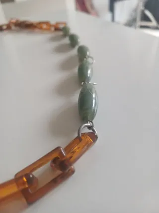 Collar de eslabones y cuentas