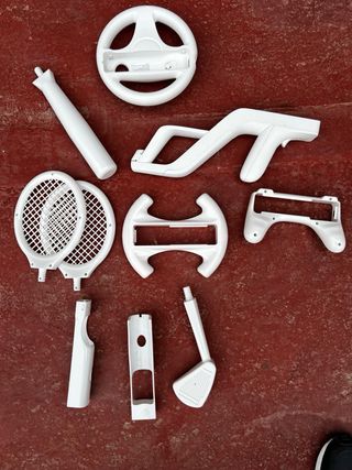 Lote Nintendo Wii con Guitarra y Juegos