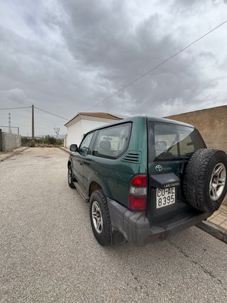Toyota Land Cruiser 90 1996