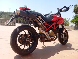 Ducati Hypermotard 1100