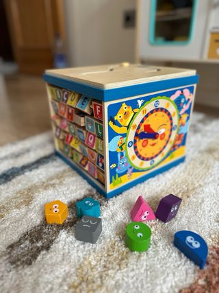 Cubo de actividades de madera 5 en 1