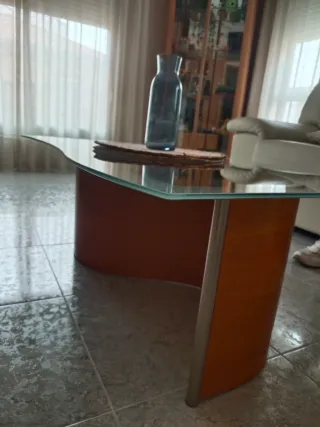 Mesa de centro cristal y madera
