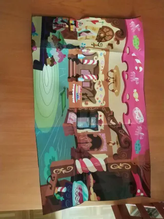 Libro de my little pony, con figuritas y tapetes