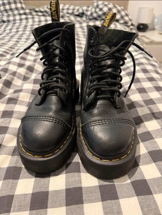 Botas Dr. Martens Plataforma Negras
