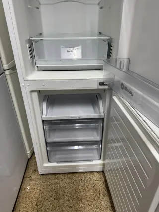 Nevera combi Balay altura 1.75cm de ancho 60cm