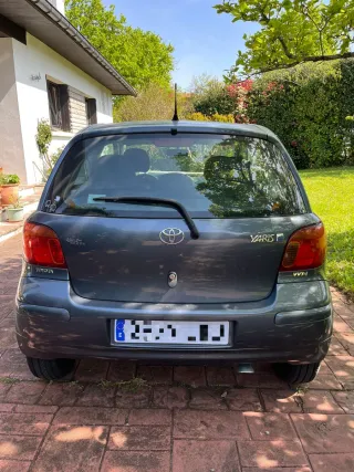 Toyota Yaris 2004