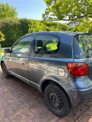 Toyota Yaris 2004