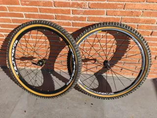 2 neumáticos de montaña 26
