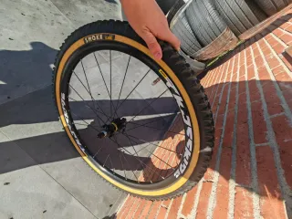 2 neumáticos de montaña 26