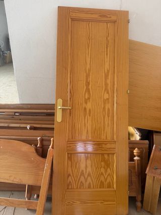 Puertas de madera maciza