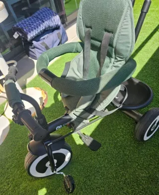Triciclo Kinderkraft Aston Verde