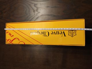 Scatola vuota di champagne Veuve Clicquot