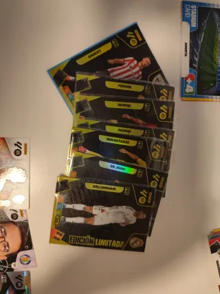 Cromos Panini Adrenalyn XL 25-26