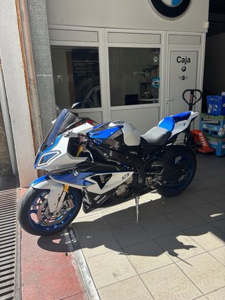 BMW HP4 COMPETITION 2014.