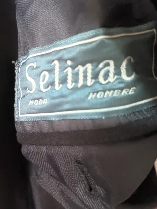 Abrigo hombre azul marino.