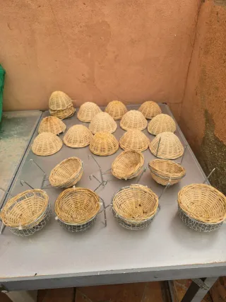 Nidos y porta nidos para pájaros