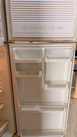 Nevera frigorífico combi con congelador