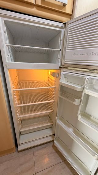 Nevera frigorífico combi con congelador