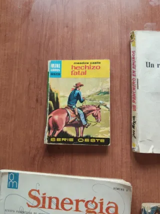 Varios libros antiguos