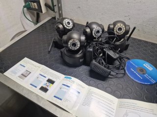 4 Videocamere IP WiFi P2P con CD