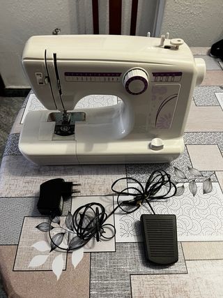 Máquina de coser Carrefour Home