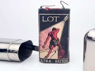Linterna antigua + Batería original años 30