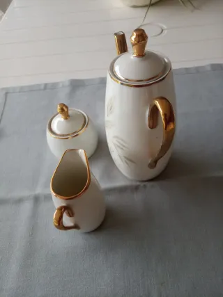 Juego de café porcelana blanco y oro