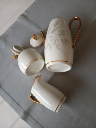 Juego de café porcelana blanco y oro