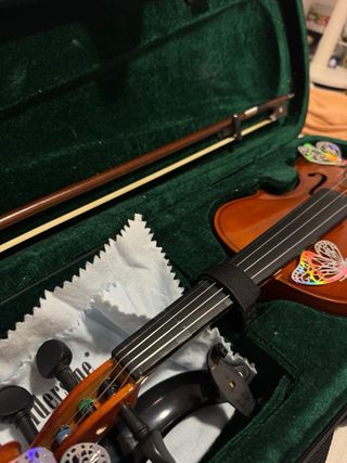Violín 3/4 en excelente estado + accesorios