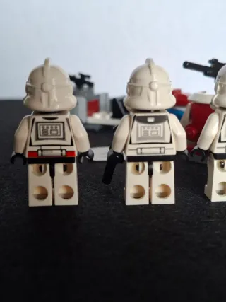 Lego Star Wars 7655 Clone Troopers Battle Pack (1)