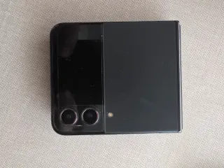 Samsung Galaxy Z Flip 4 Negro