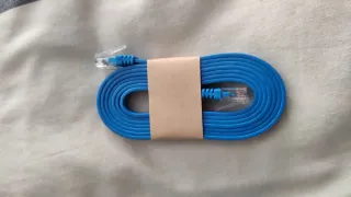 Cable de red Ethernet azul
